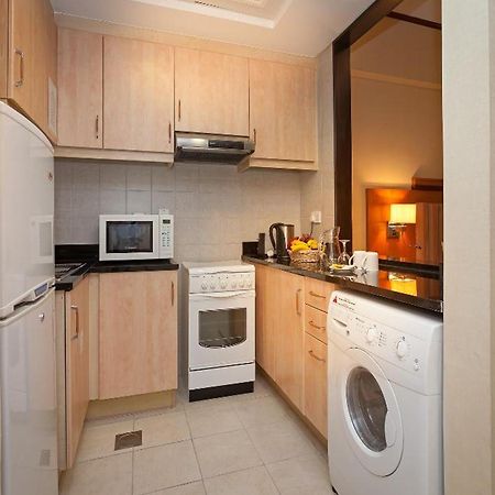 Chelsea Gardens Hotel Apartment Дубай Экстерьер фото